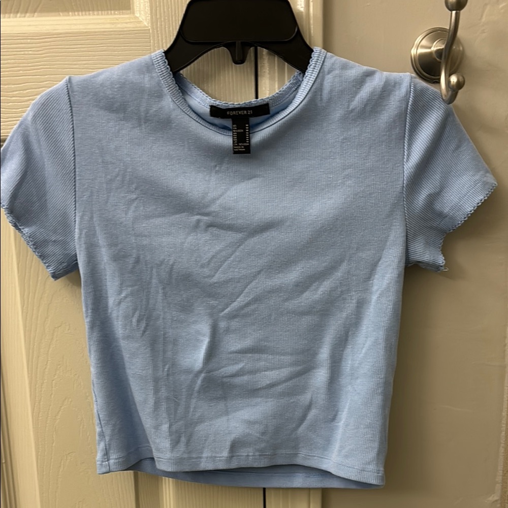 Forever 21 Blue Cropped Fitted T-Shirt